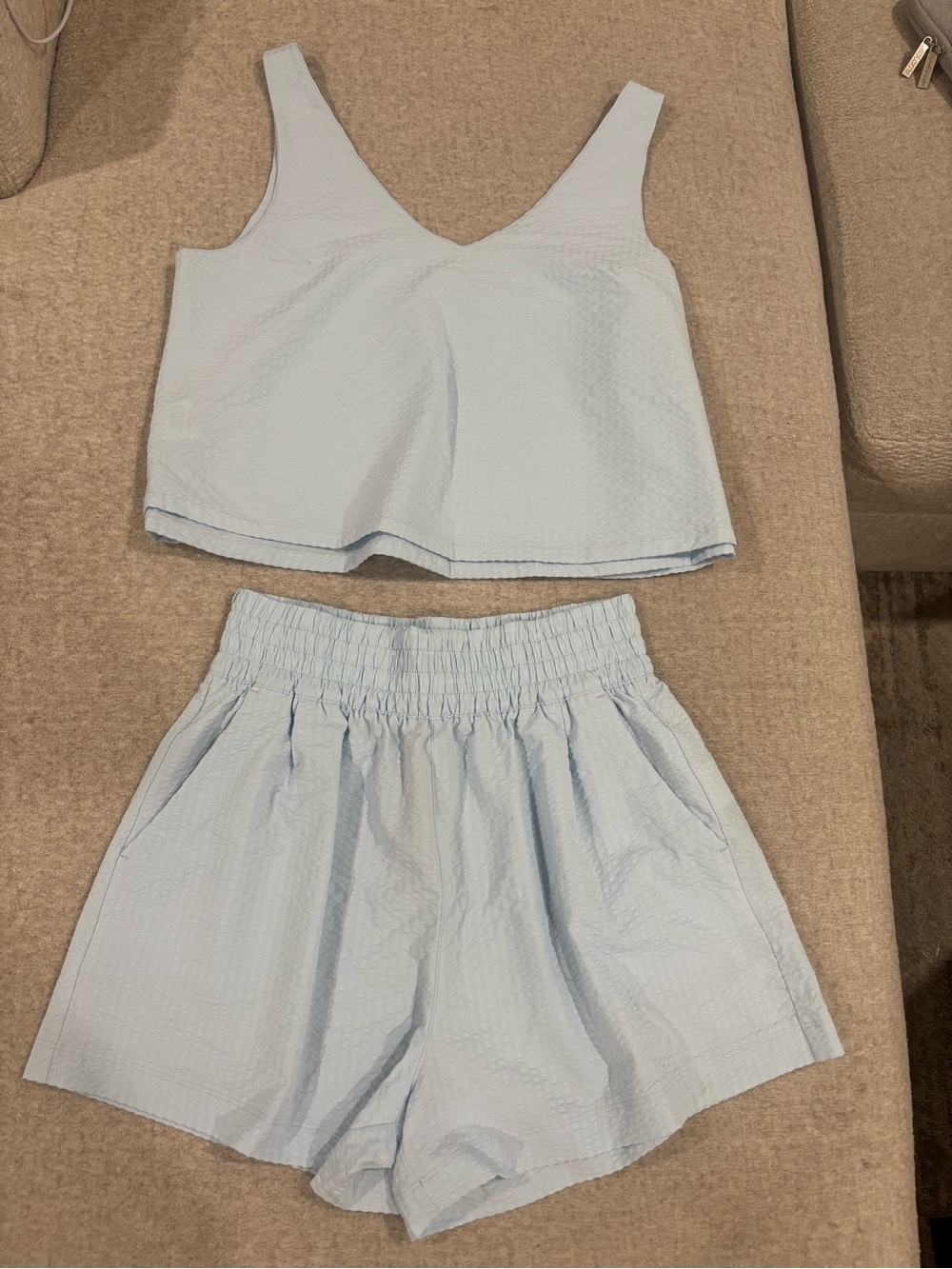 Vuori Light Blue Textured Tank & Elastic Waist Shorts Set